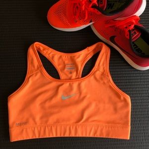 Nike Pro Sports Bra